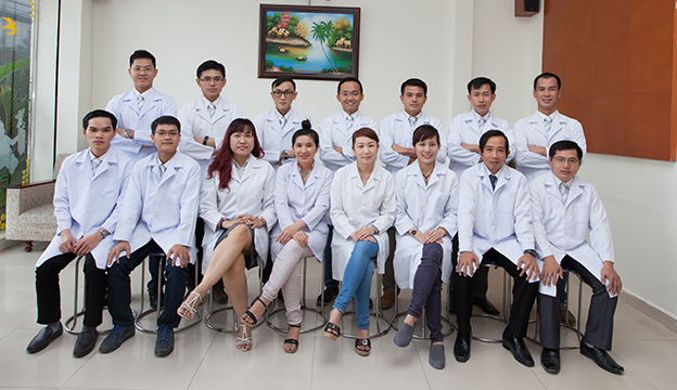 Đội ngũ bác sĩ chuyên nghiệp tại Nha Khoa Sài Gòn B.H